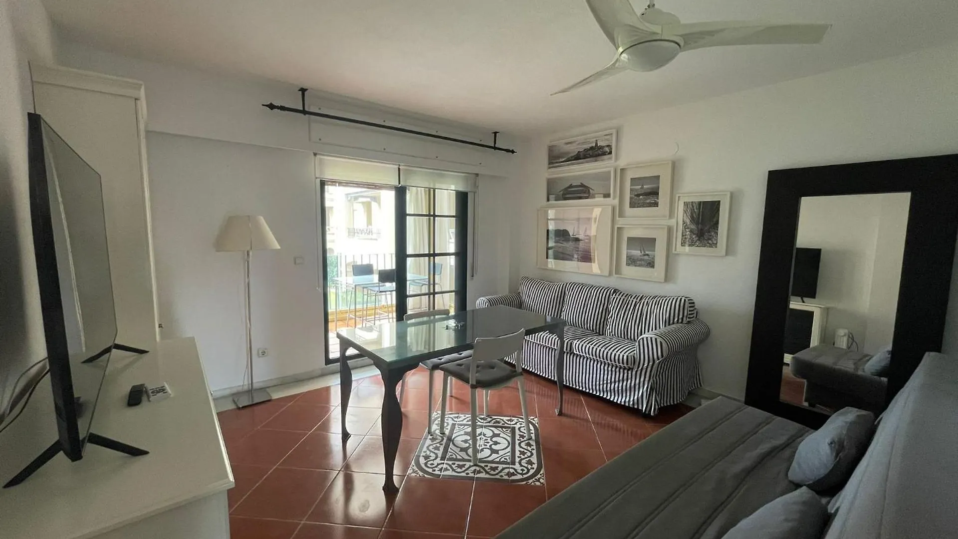 Apartamento Premium Un Dormitorio Alcaudon Isla Canela Spain
